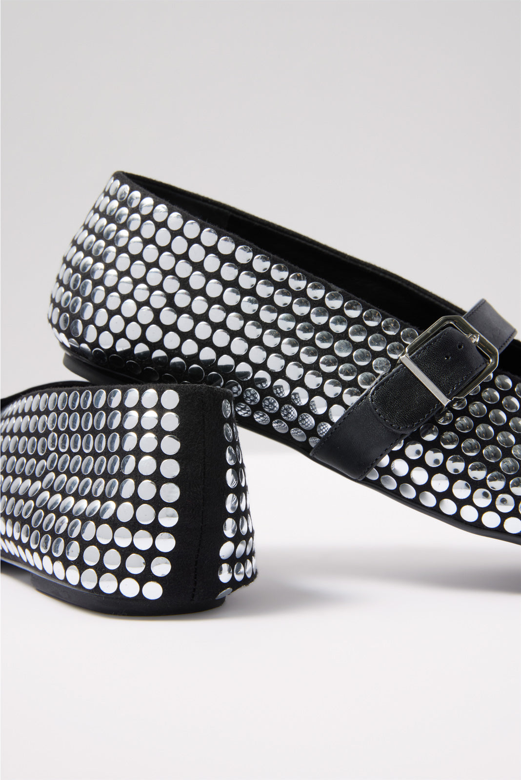 Eliza Stud Flat