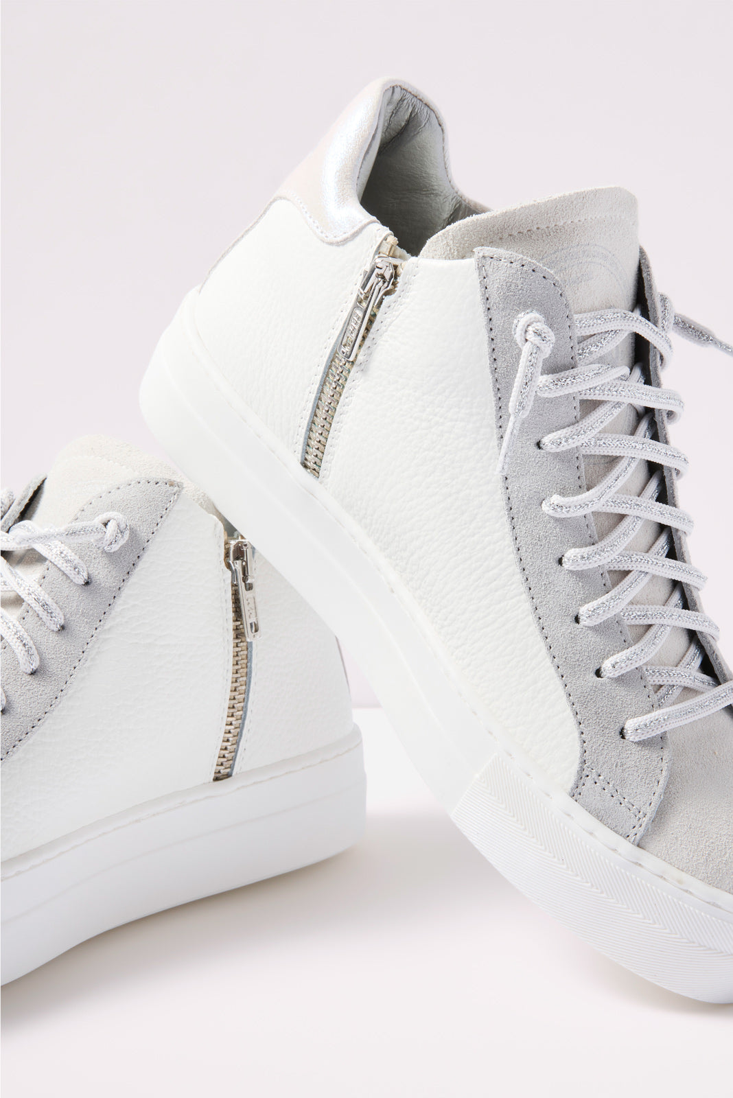 Thea Sneaker