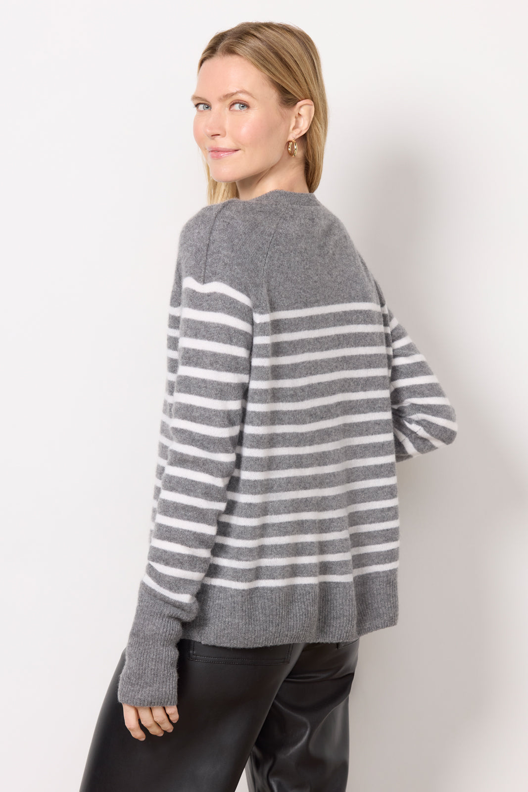 Kate Vneck Cashmere Pullover