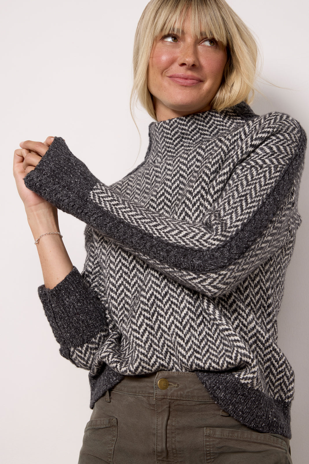 Emila Pullover