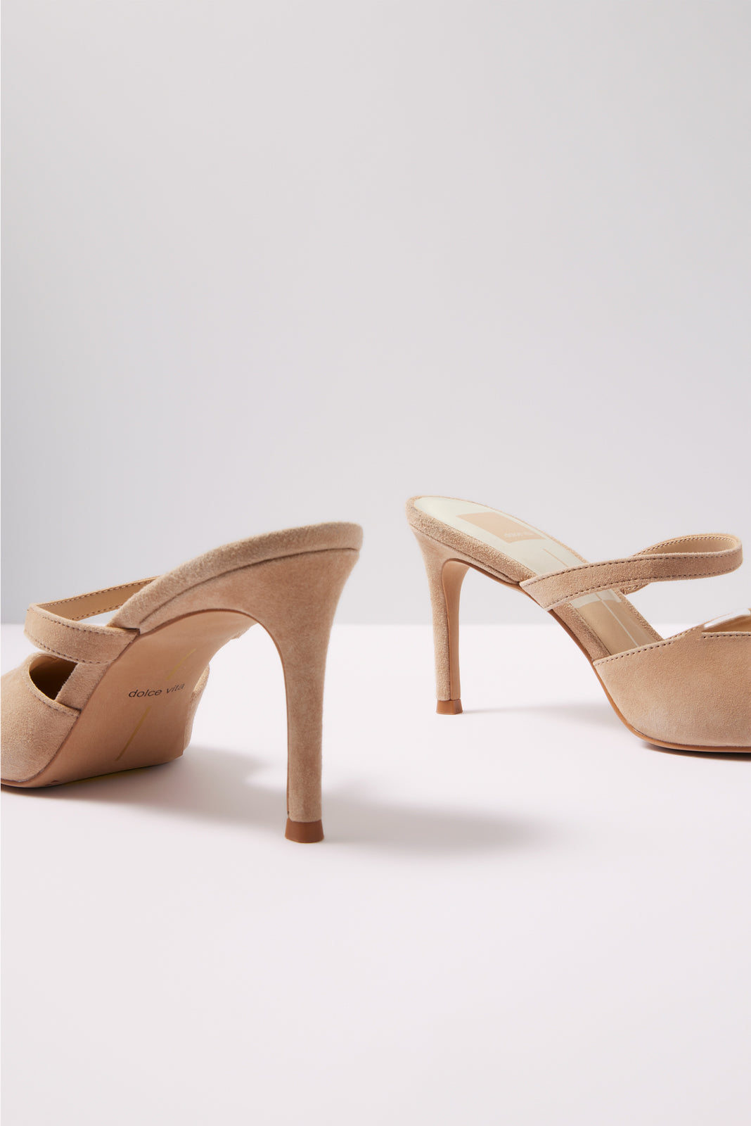 Kanika Pump