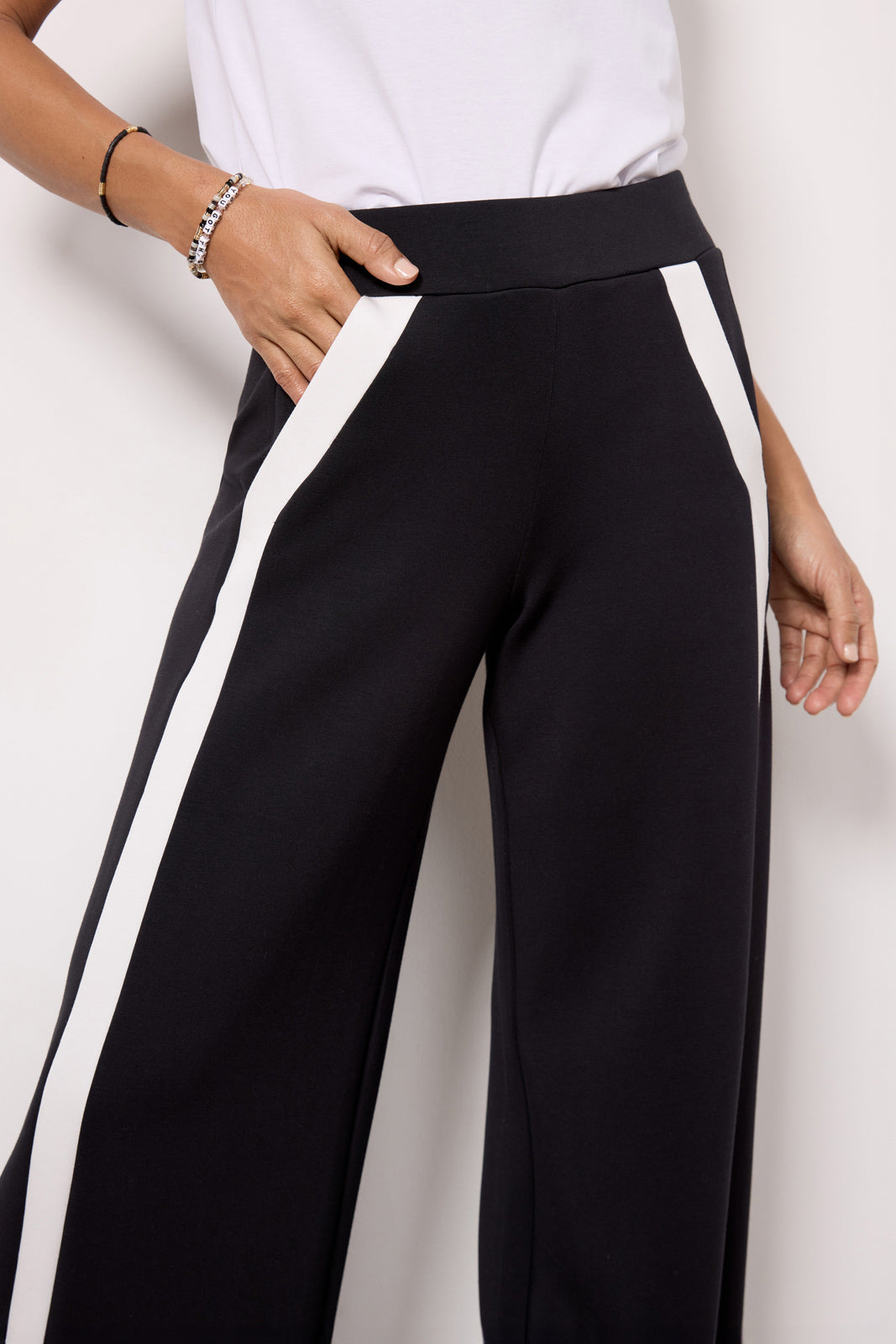 AirEssentials Striped Track Pant