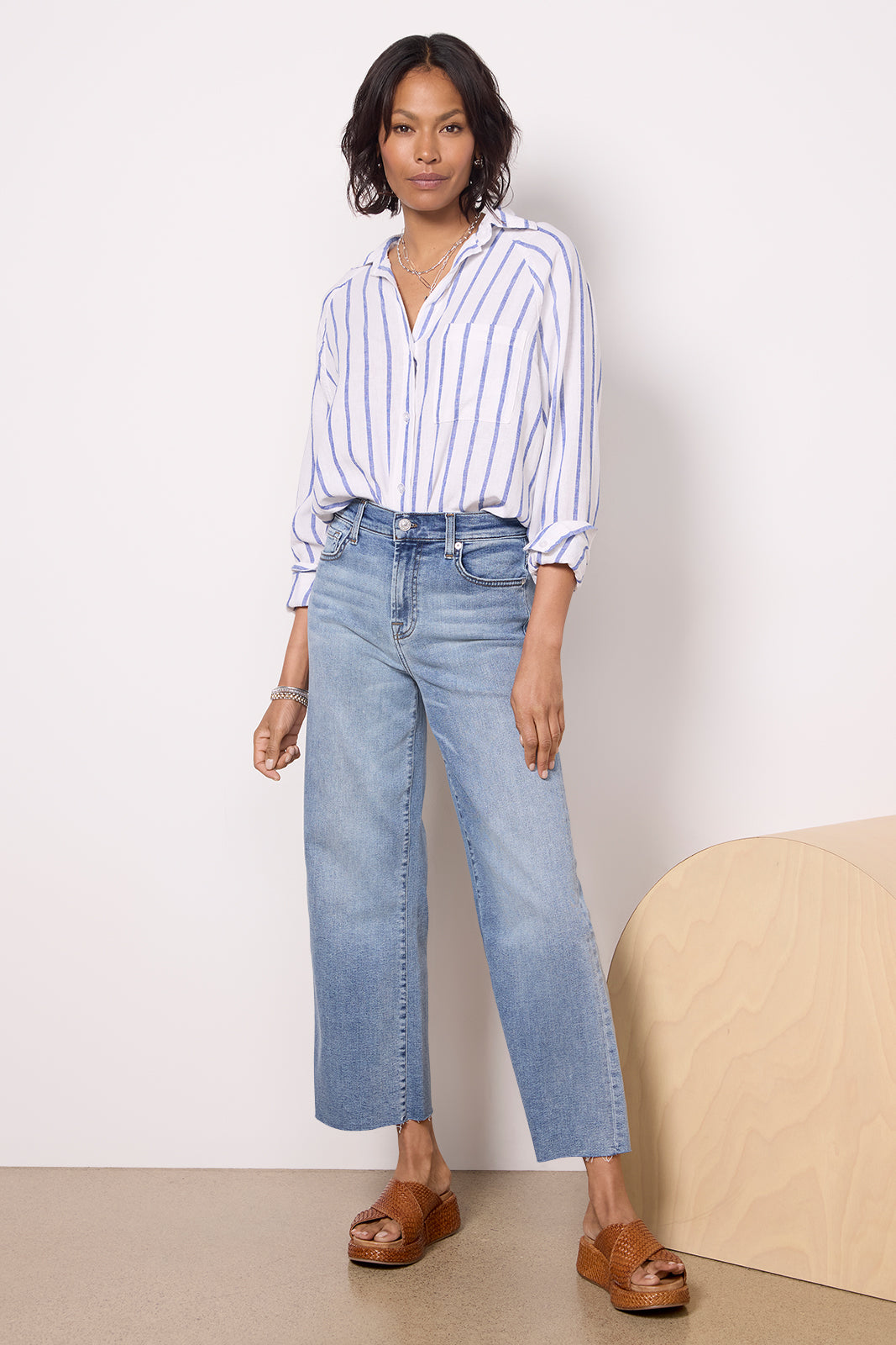 Cropped Alexa w Raw Hem