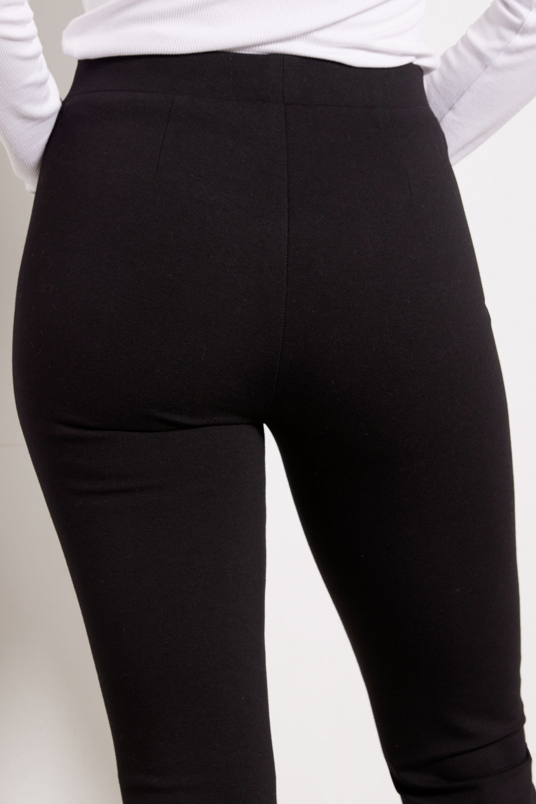 Marx Front Slit Legging