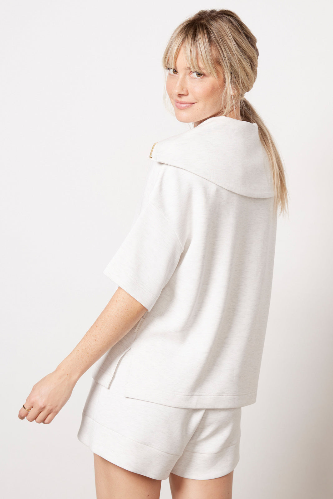 Willow Short Sleeve Sweatshirt